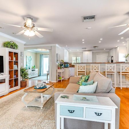 Fort Myers Bungalow - 12 Miles To The Beach! Εξωτερικό φωτογραφία