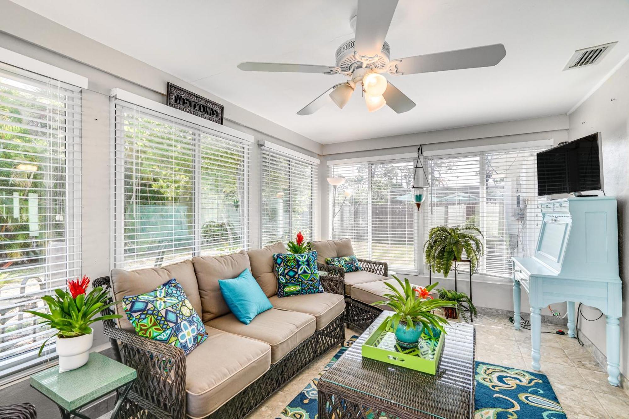 Fort Myers Bungalow - 12 Miles To The Beach! Εξωτερικό φωτογραφία