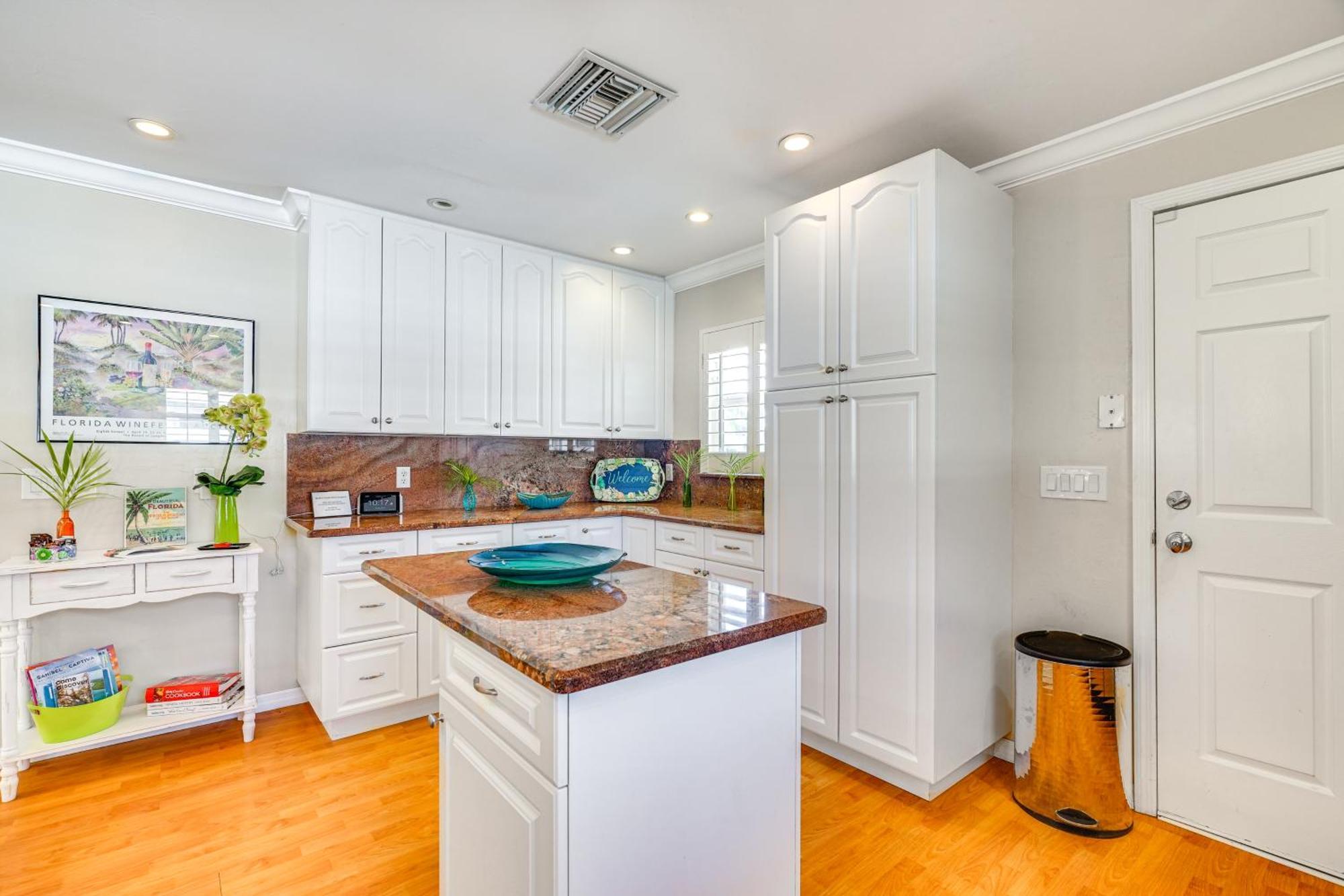 Fort Myers Bungalow - 12 Miles To The Beach! Εξωτερικό φωτογραφία